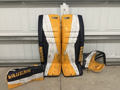 34''+2 Vaughn Pro Stock V9 Pro Carbon Goalie Full Set Fear Quinnipiac Bobcats