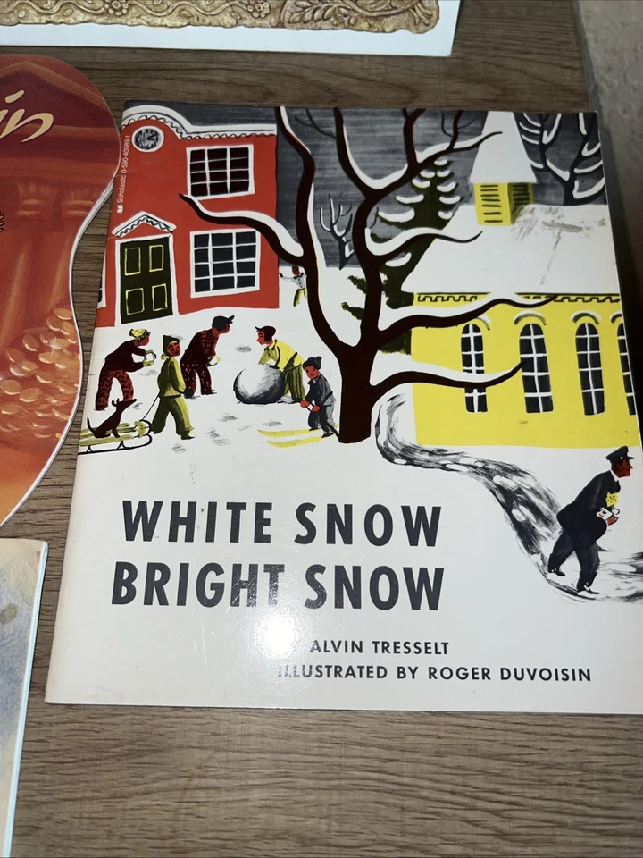 Lot of 6 Vintage Variety Of Children’s Books 📚~Ex-Library Paperback- Christmas - Image 3 of 4