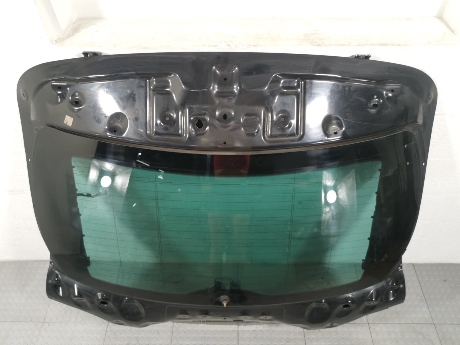 MASERATI Levante 3.0L AWD 2019  BLACK LIFTGATE TAILGATE TRUNK LID 673005572 OEM