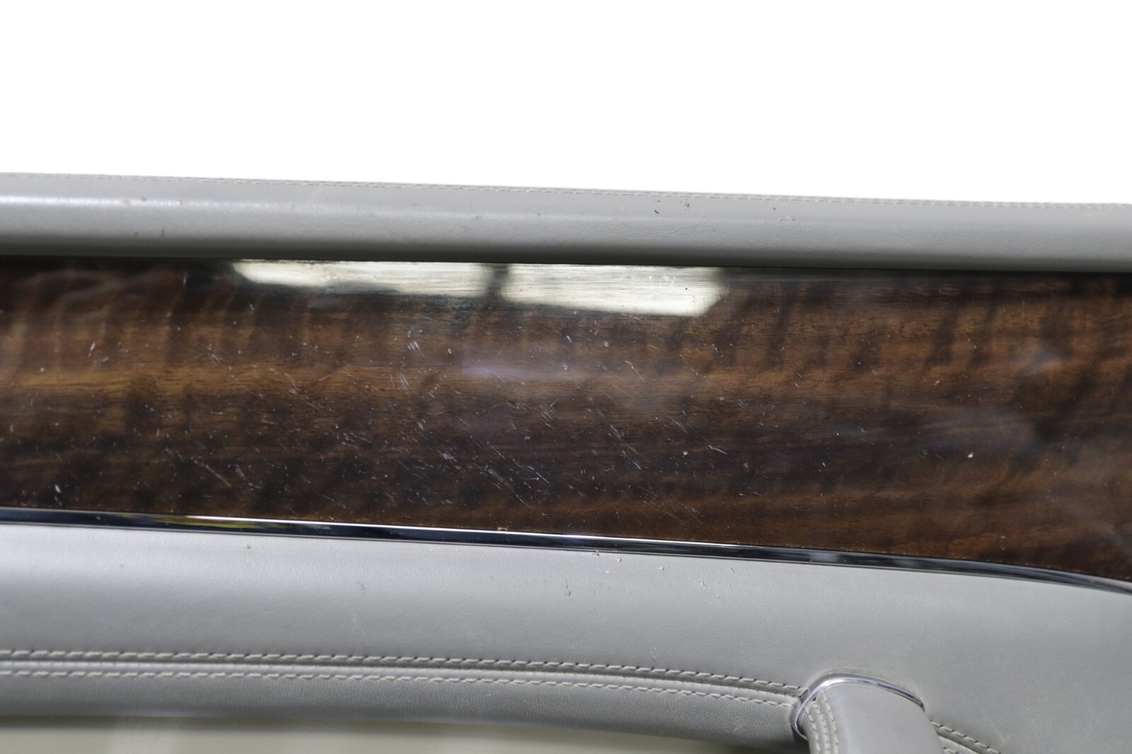Bentley Bentayga Front Left Interior Leather Door Panel Assembly 2017 - 2020 OEM