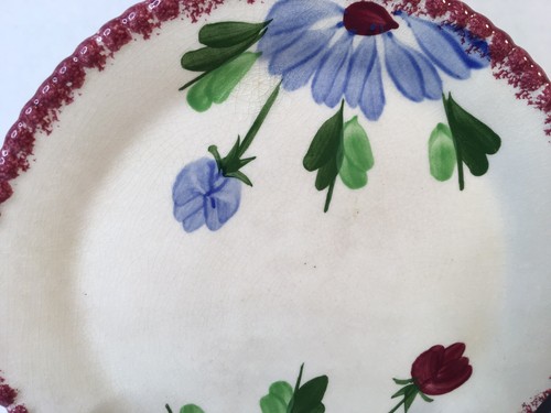 Blue Ridge Southern Potteries Mardi Gras Colonial Red Trim Plates 7 1/8” 7 3/8” - Picture 4 of 8