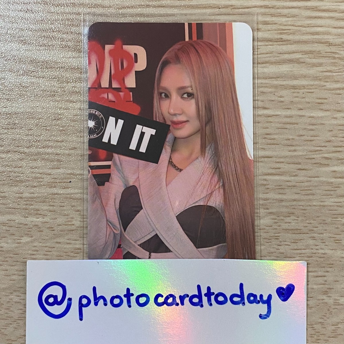 GOT THE BEAT STAMP ON IT SMTOWN OFFICIAL MD PHOTOCARD RANDOM GOT THE BEAT STAMP ON IT SMTOWN OFFICIAL MD PHOTOCARD RANDOM