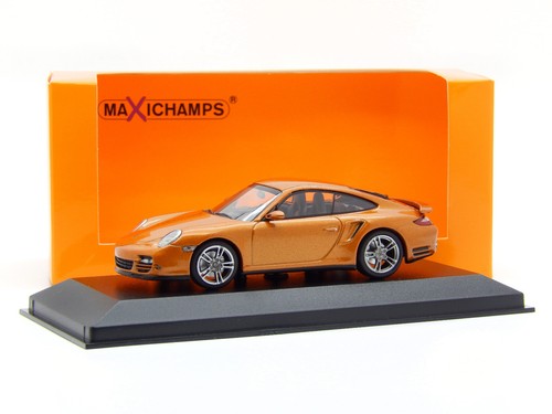 MAXICHAMPS - Voiture de 2009 Or - PORSCHE 911 Turbo - 1/43 MAXICHAMPS - Voiture de 2009 Or - PORSCHE 911 Turbo - 1/43
