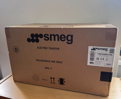 Smeg Retro 4 Scheiben Toaster Schwarz TSF02BLUK Küchengerät Neu