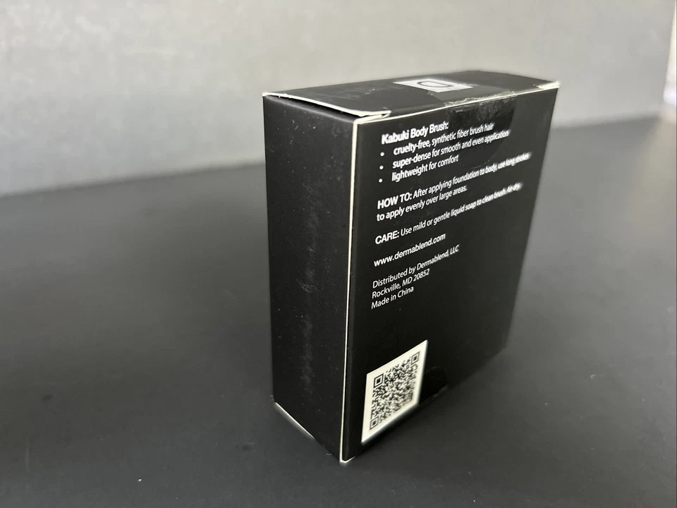 Dermablend Professional Kabuki Body Brush New In Box Sealed - Image 4 of 4