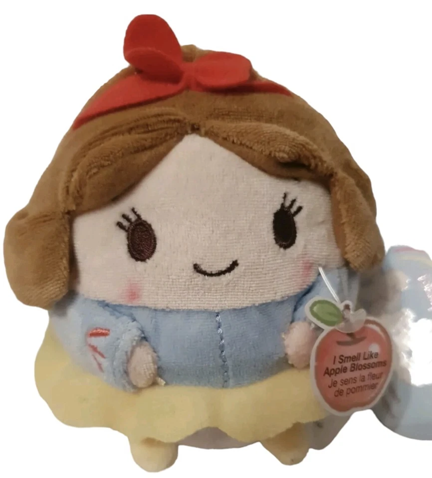 ufufy snow white collectors cute 4" limited edition apple blossom scented  - Image 4 of 4