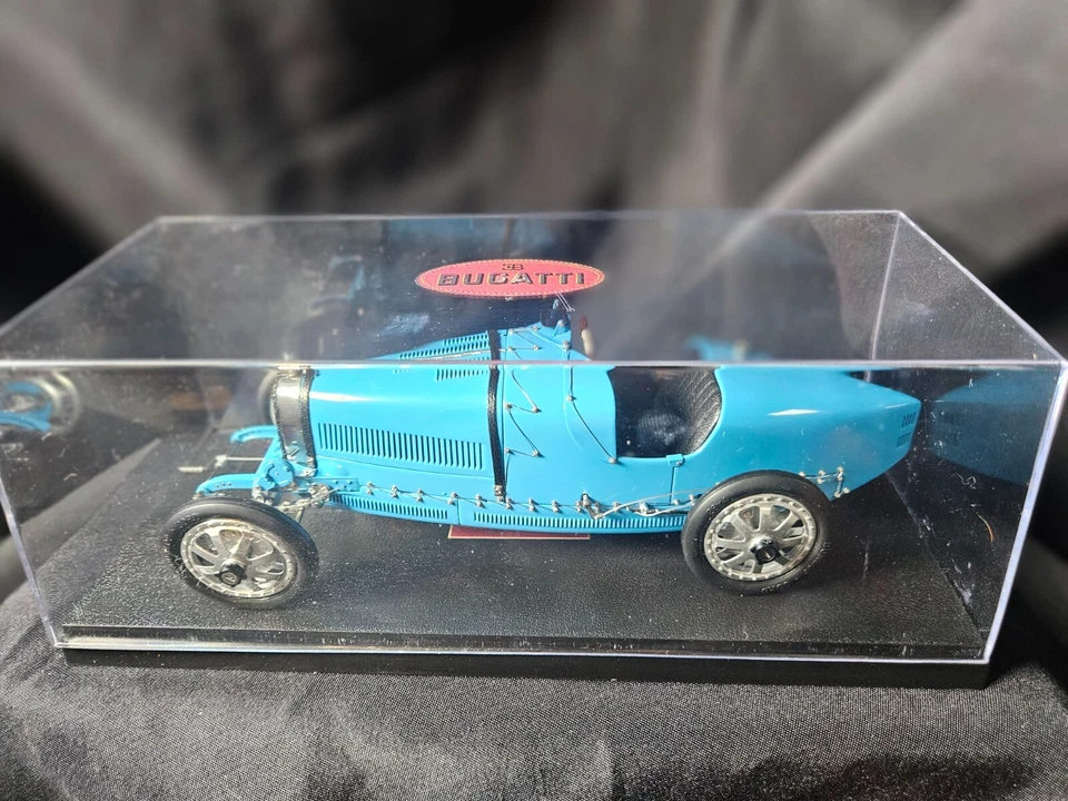 CMC 1924 Bugatti T35 Blue 1:18 Scale Inv. #3981 - Image 2 of 4