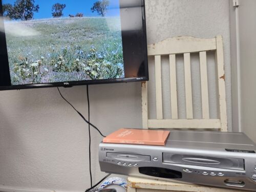 Emerson DVD/VCR For Parts/Repair DVD Works VHS Eats Tape Model EWD2203 No Remote - Picture 3 of 7