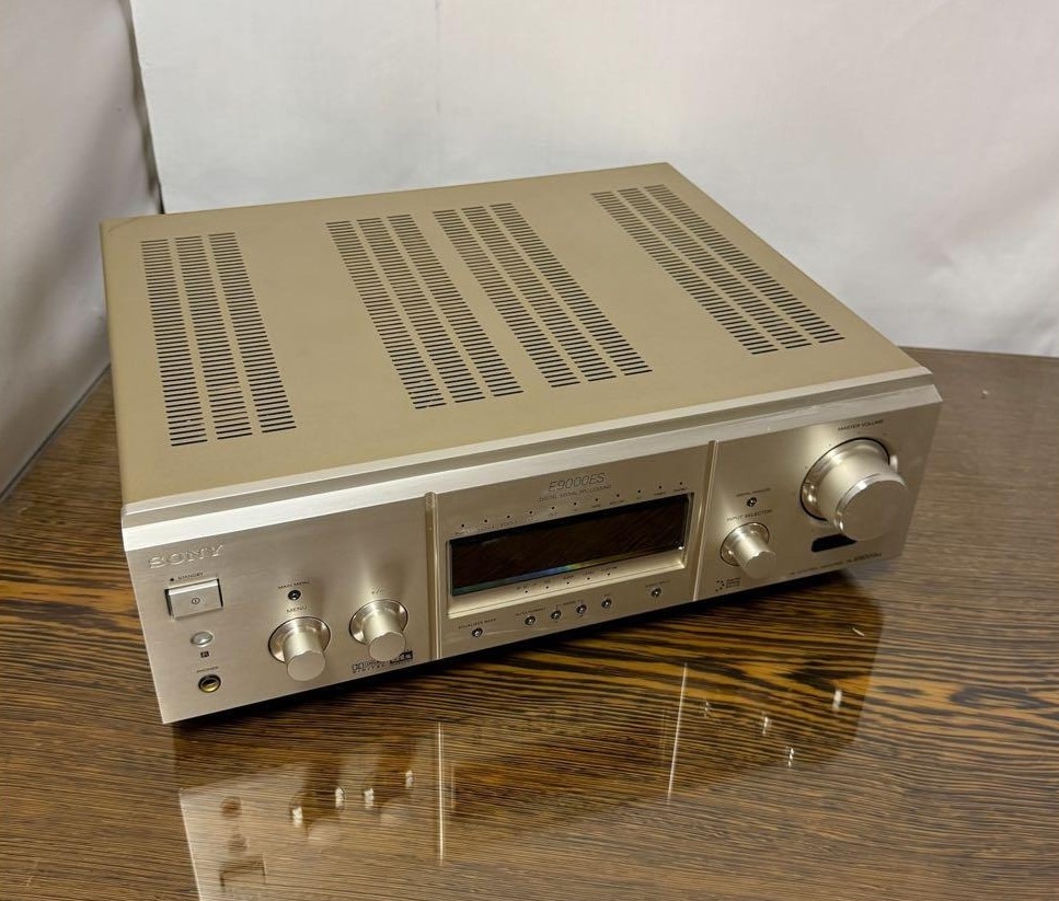 動作品　SONY ソニー TA-E9000ES AVコントロールアンプ DVDプレーヤーなどと組み合わせ、ホームシアターシステムを構築
