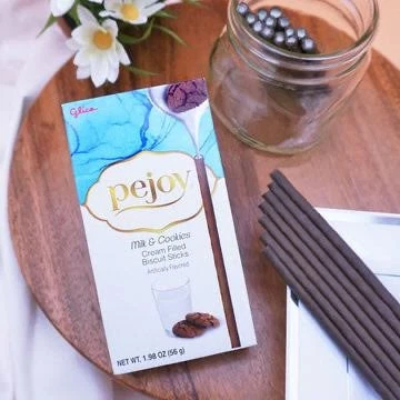(2CT)Glico Pejoy Milk & Cookies Cream Filled Biscuit Sticks 1.98oz/(56g) - product detail image 4