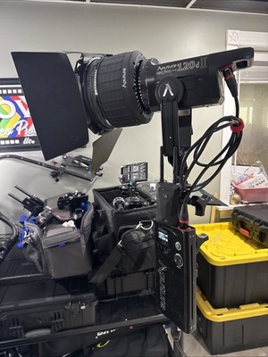 Aputure LS 120d II w/ Fresnel 2x & Sidus Link Bridge
