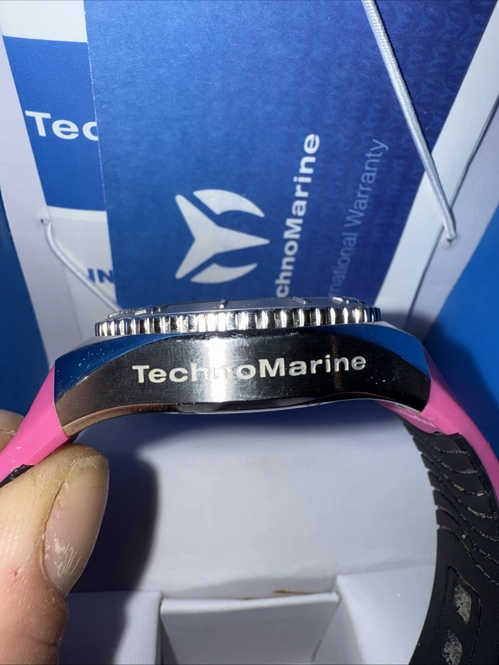 TechnoMarine Manta Ocean Women's Watch (pink) - Image 2 of 4