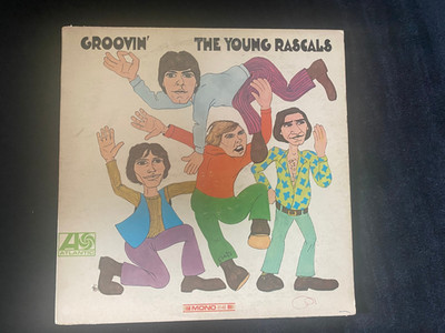 ''GROOVIN'' - THE YOUNG RASCALS -MONO8148 - VG + CONDITION - PLAY TESTED