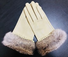 Rene Cream Gloves with Fox Fur and Pearl Decoration