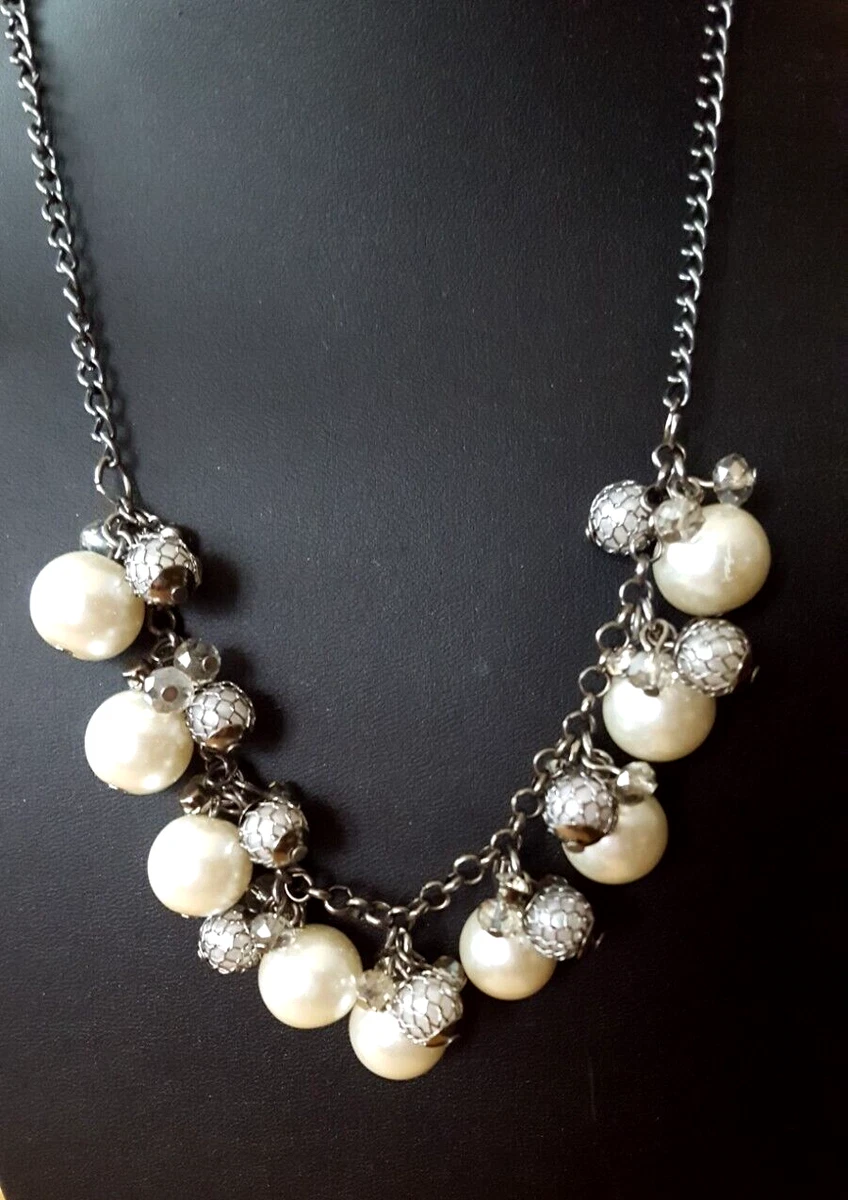 Vera wang pearl necklace deals