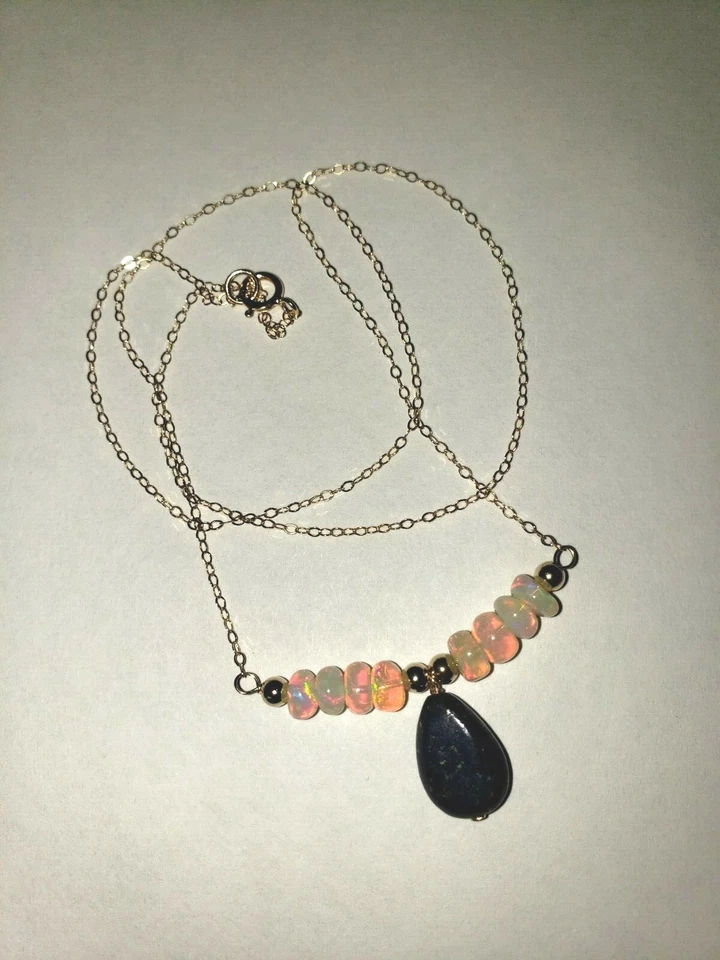 Colar de corrente de ouro amarelo 14k com opala etíope e lápis-lazúli 16" - Imagem 4 de 4