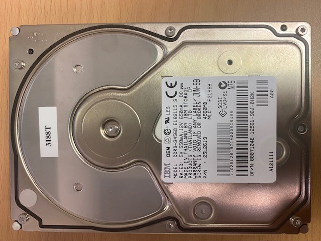 PC周辺機器 DDRS 34560?IBM DDRS 34560?IBM DDRS 34560 IBM DDRS-34560 P/N 00K3980 4.5GB 7.2K SCSI 50Pin 3.5'' Hard
