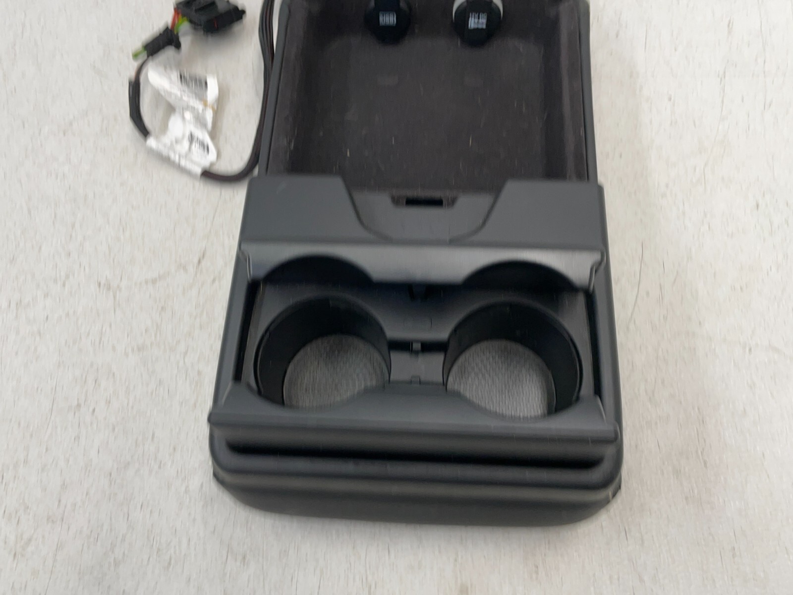 14-17 Maserati Quattroporte GTS Rear Seat Cupholder Armrest Lid Black 1574 OEM