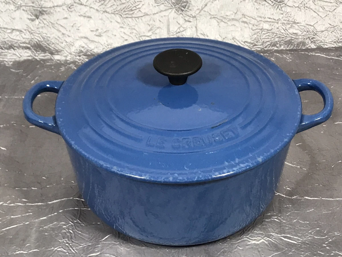 3.5 Qt Enameled Cast-Iron Round Dutch Oven - Teal