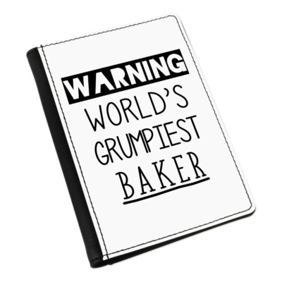 Gift Base Passhülle Grumpiest Baker Reisepass Kartenhalter Kunstleder Schwarz