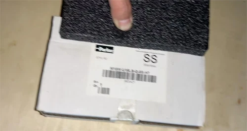 PARKER   M18W-U16LB-G-SS-HT   NEW IN OPEN BOX . DHL
