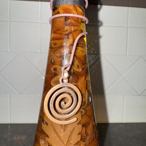Chili Peppers Oil Vinegar Infused Glass Bottle 13.5” VTG Kitchen Decor 3.6 lb - Picture 8 of 9