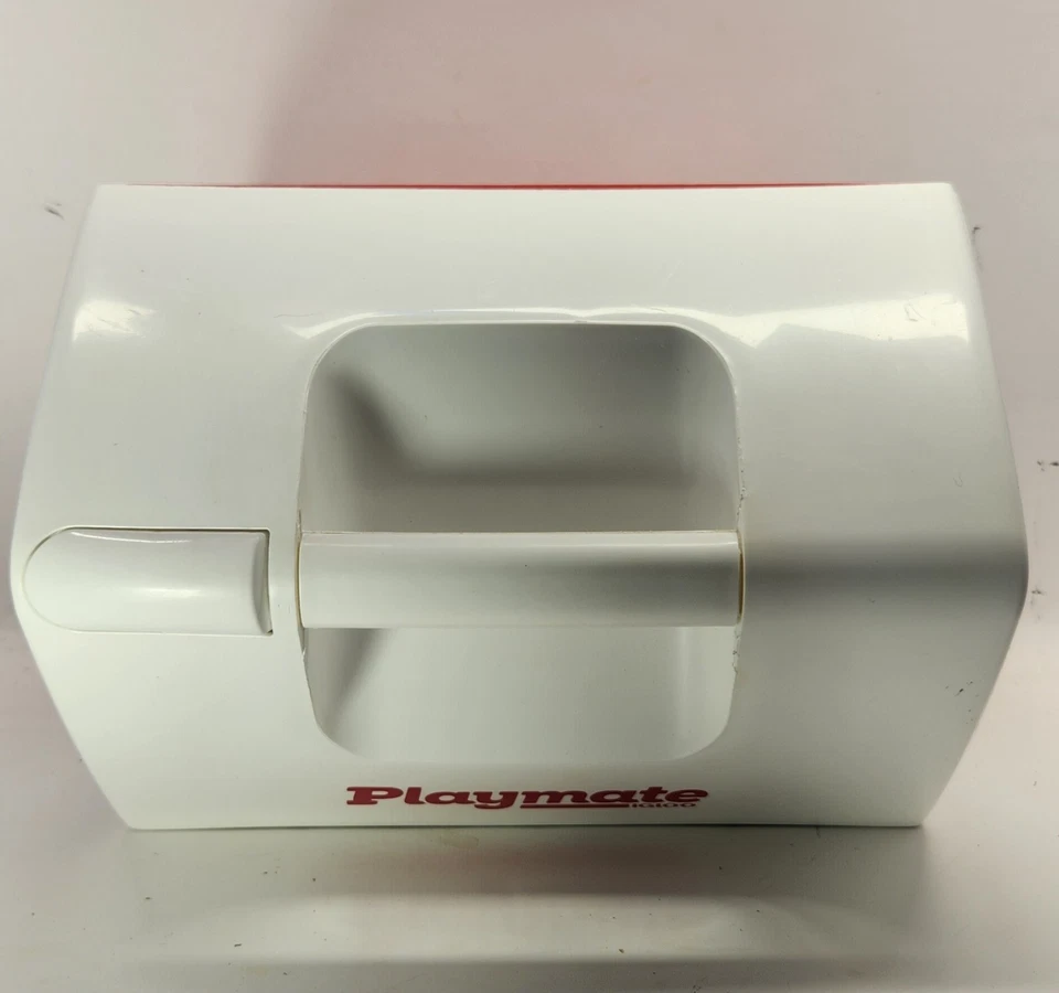 Igloo Playmate Pal Cooler 7 Quart 6 Liter Red White Lunch Box Portable USA Made - Image 4 of 4