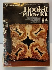 Vintage 70  s Vogart Hook It Pillow Kit Tan Tile 4206 Latch Hook - NEW
