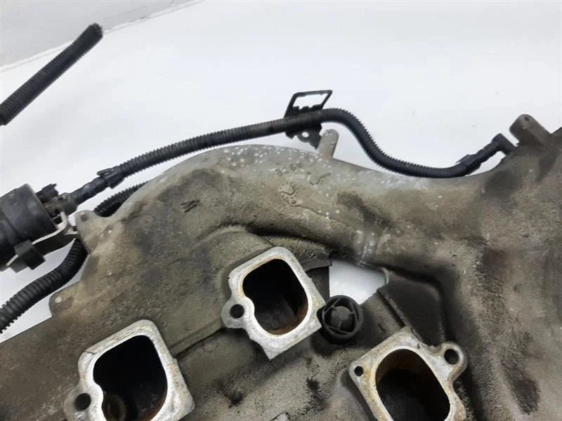 Впускной коллектор 3,6 л VIN 7 8-значный вариант LY7 верхний 04-09 CADILLAC CTS 12597853 - Изображение 4 из 4