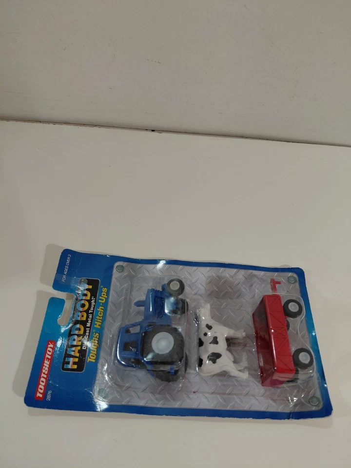 Tootsie Toy 2876 Hardbody 1:64 DieCast Toughs Hitch Ups Tractor & Wagon w/Cow - Image 2 of 4