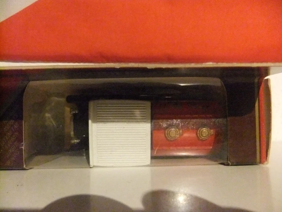 Matchbox 1:43 Ford T Tanker BP (roter Tank) - Bild 2 von 2