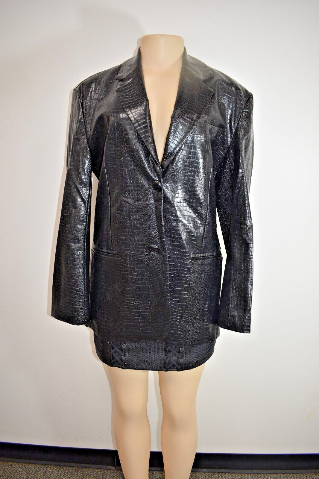 Designer Black Faux Leather Crocodile pattern Jacket Size La
