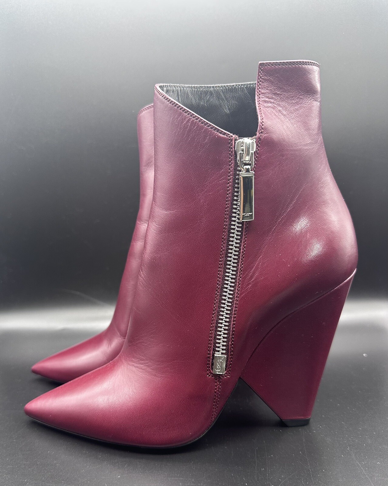 Stivali Borgogna Francesi Saint Laurent YSL Niki punta a punta taglia 38 5