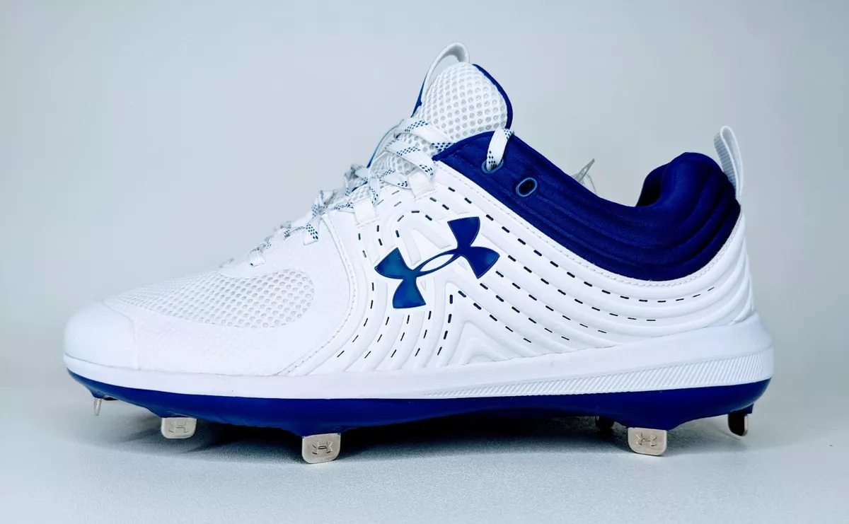 Under armour women's glyde low metal softball best sale cleats