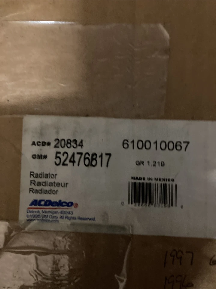 Radiador de 3 filas para Oldsmobile Achieva/Pontiac Grand Am/Buick Skylark 1994-1998 Foto 4 de 4