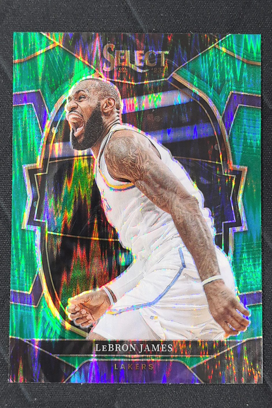 2022-23 Panini Select Lebron James Concourse Green Shock Prizm #26 Lakers