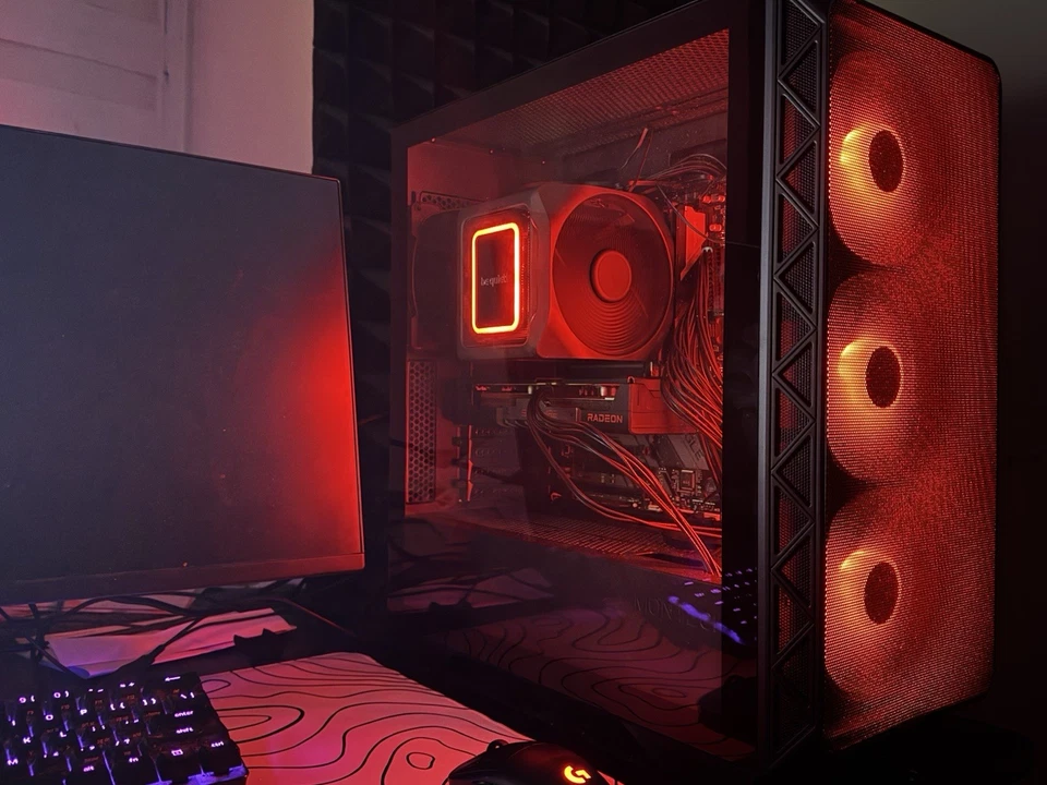 Gaming Pc AMD Ryzen 7 7800x3d Rx 9060xt 16gb 32gb DDR5 Ram 1TB SSD - Bild 1 von 1