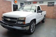 2006 Chevrolet Silverado 1500 Reg Cab 2WD