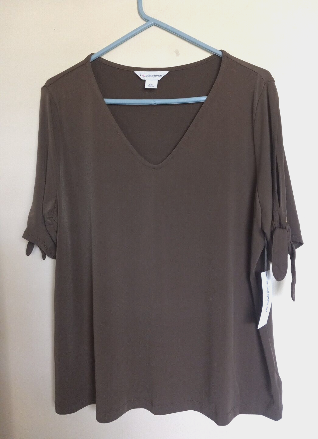 LIZ CLAIBORNE  Moss Green Liquid Knit Top V Neck Size PXL NEW