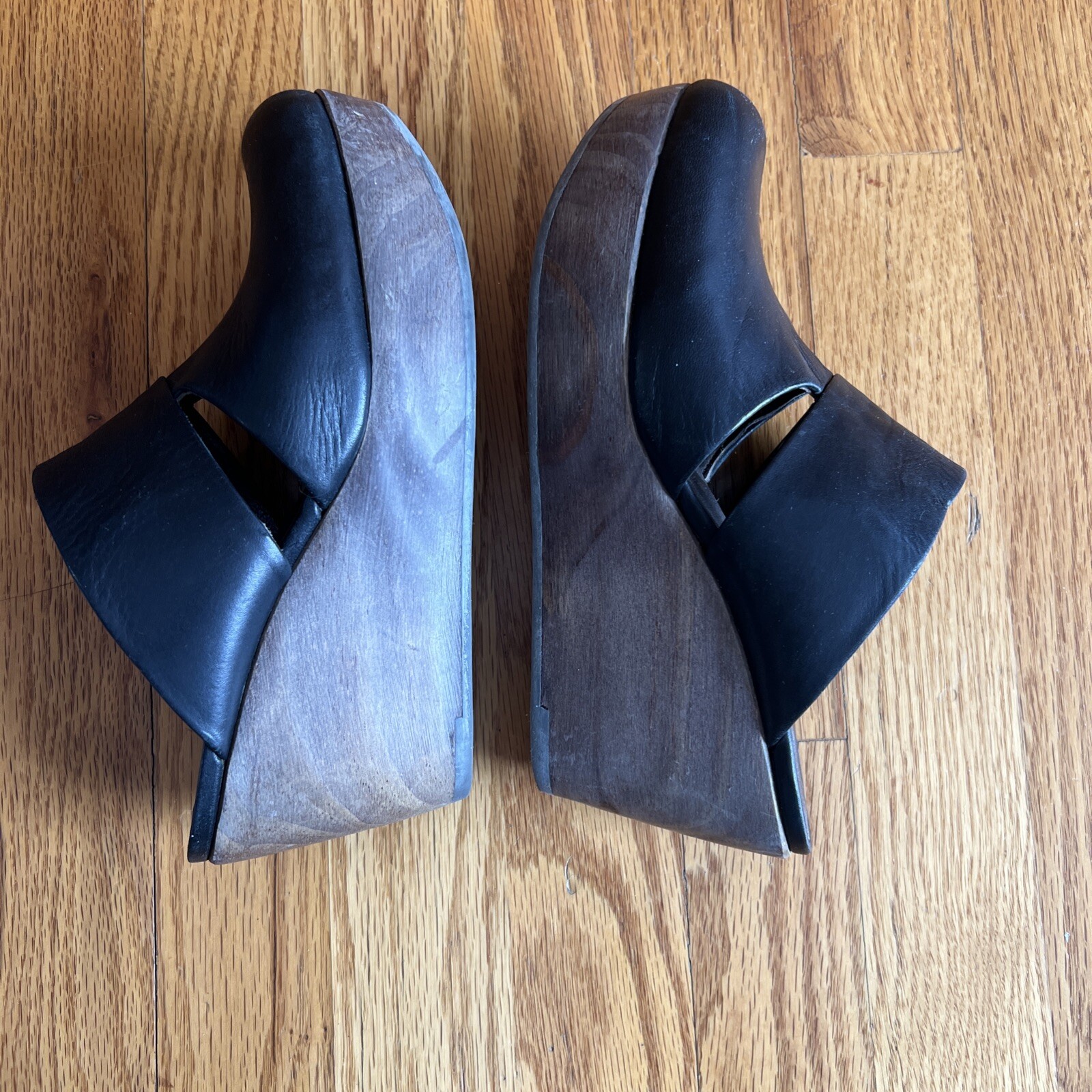 SAOLA Zoccoli zeppa Coclico Nocciola taglia 37 nero suola legno pelle morbida ritagliati casual