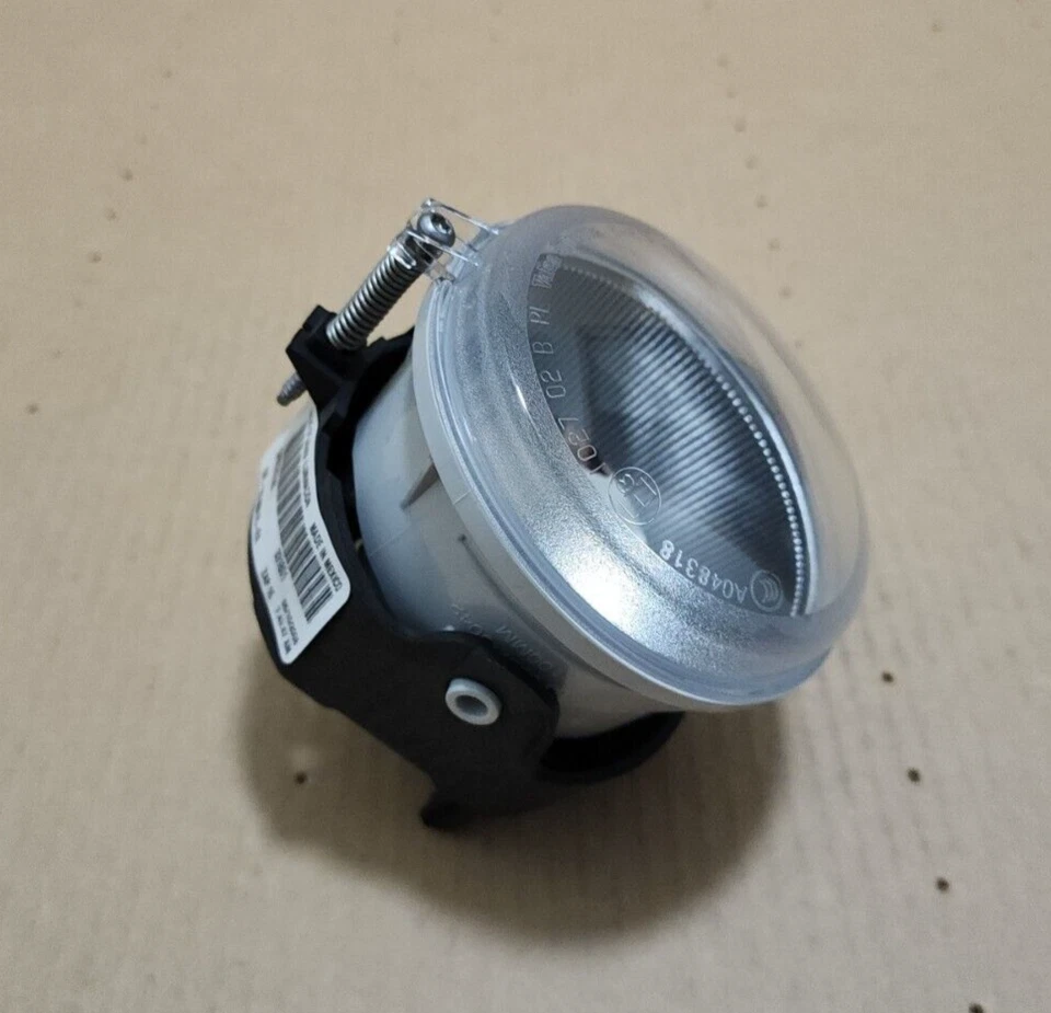 Dodge Nitro 2007-2010 calibre OEM LH O RH CONJUNTO DE FAROS ANTINIEBLA DELANTEROS 04805857AB Foto 3 de 4