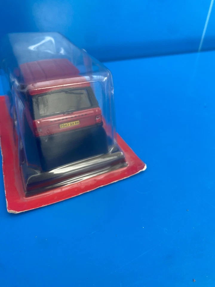 IXO - Range Rover 3.5 1982 - Miniature Collection 1/43 - Photo 4/4