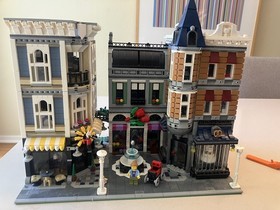 LEGO CREATOR: Assembly Square (10255)
