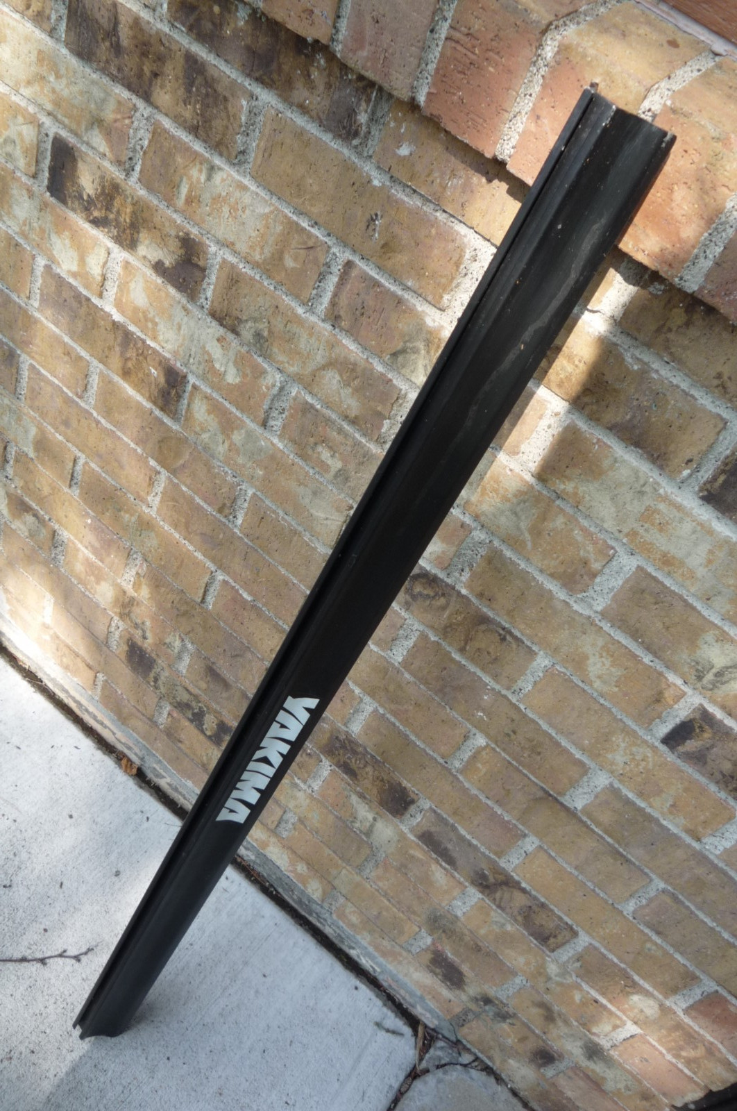 Single  Yakima Steelhead replacement tray - roof mount bike rack carrier -