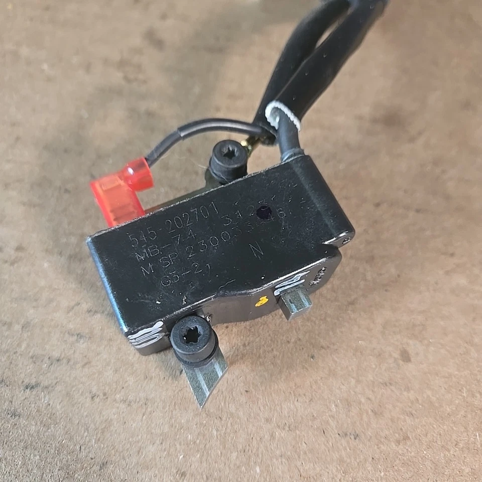 Bobina POULAN PRO PR5020 con bujía Foto 2 de 4