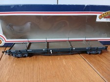 Bachmann 1.76 Scale 33-852 30 Ton Bogie Bolster Wagon BR Grey