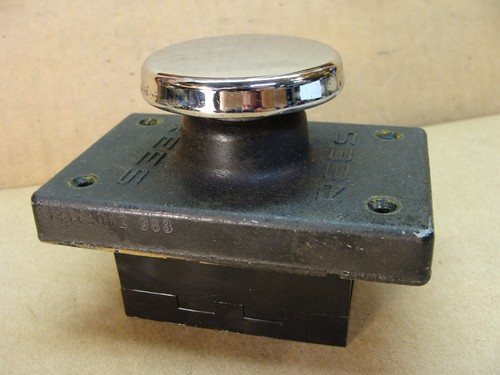 REES 04917-012 pushbutton chrome switch HEAVY DUTY 600VAC 250VDC USA B - Picture 7 of 9