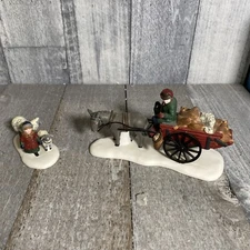 Dept 56 BRINGING FLEECES TO THE MILL Dickens Village 2-pc Accessory Set #58190