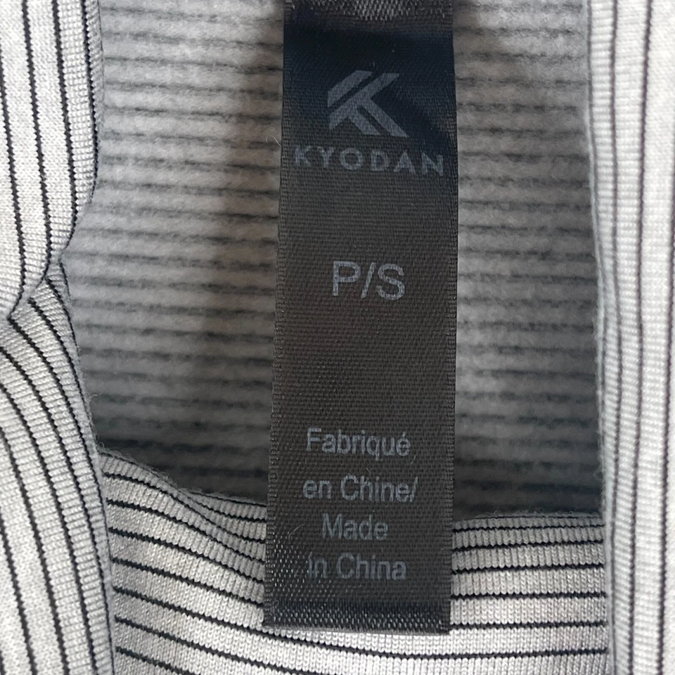 Camisa pulóver para mujer Kyodan talla S gris manga larga yoga capucha cuello Foto 3 de 4