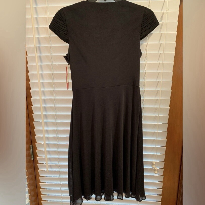Women's Black Cocktail Dress Size 8 Petite NWT By Sangria New With Tags